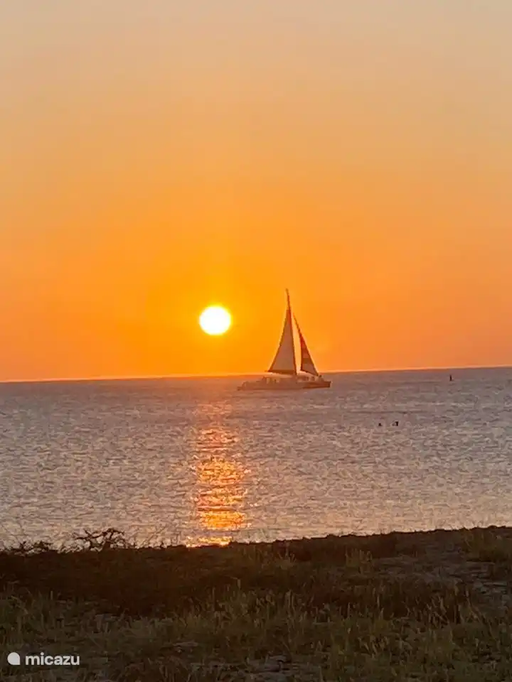 el atardecer en Aruba, no te lo pierdas