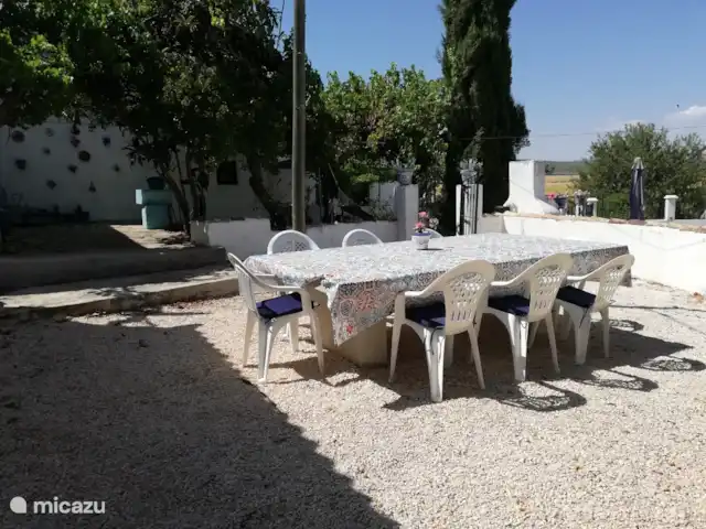 Hacienda la Suerte | Espagne, Andalousie, Villanueva de Tapia - ferme Table de ping-pong facile à utiliser comme table à manger
