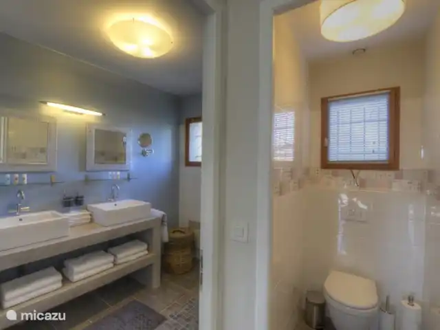 La Maison Aquitania en Francia, Landas, Vielle-Saint-Girons - villa Baño y aseo