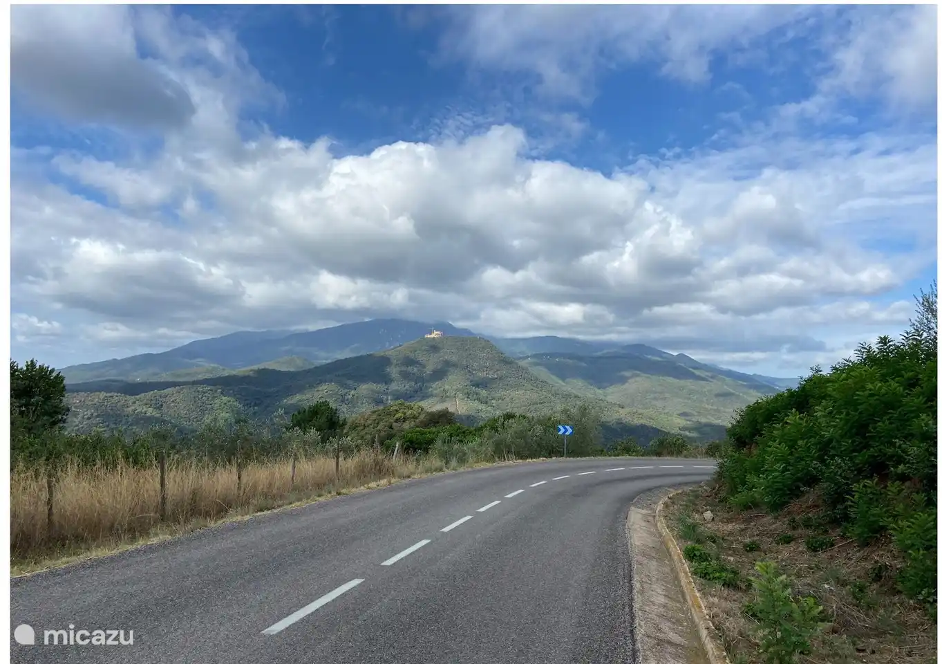 Schönes und ruhiges Radfahren in der schönen Natur