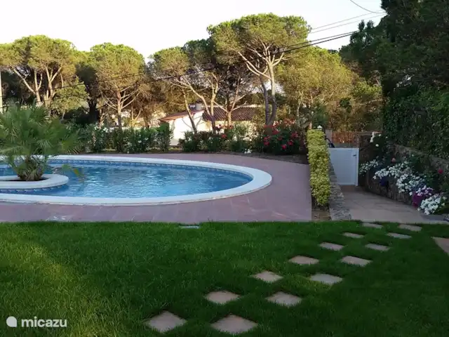 Maravilla Villa, Costa Brava, Luxe! huren in Spanje, Costa Brava, Macanet de la Selva - villa Entree villa Maravilla