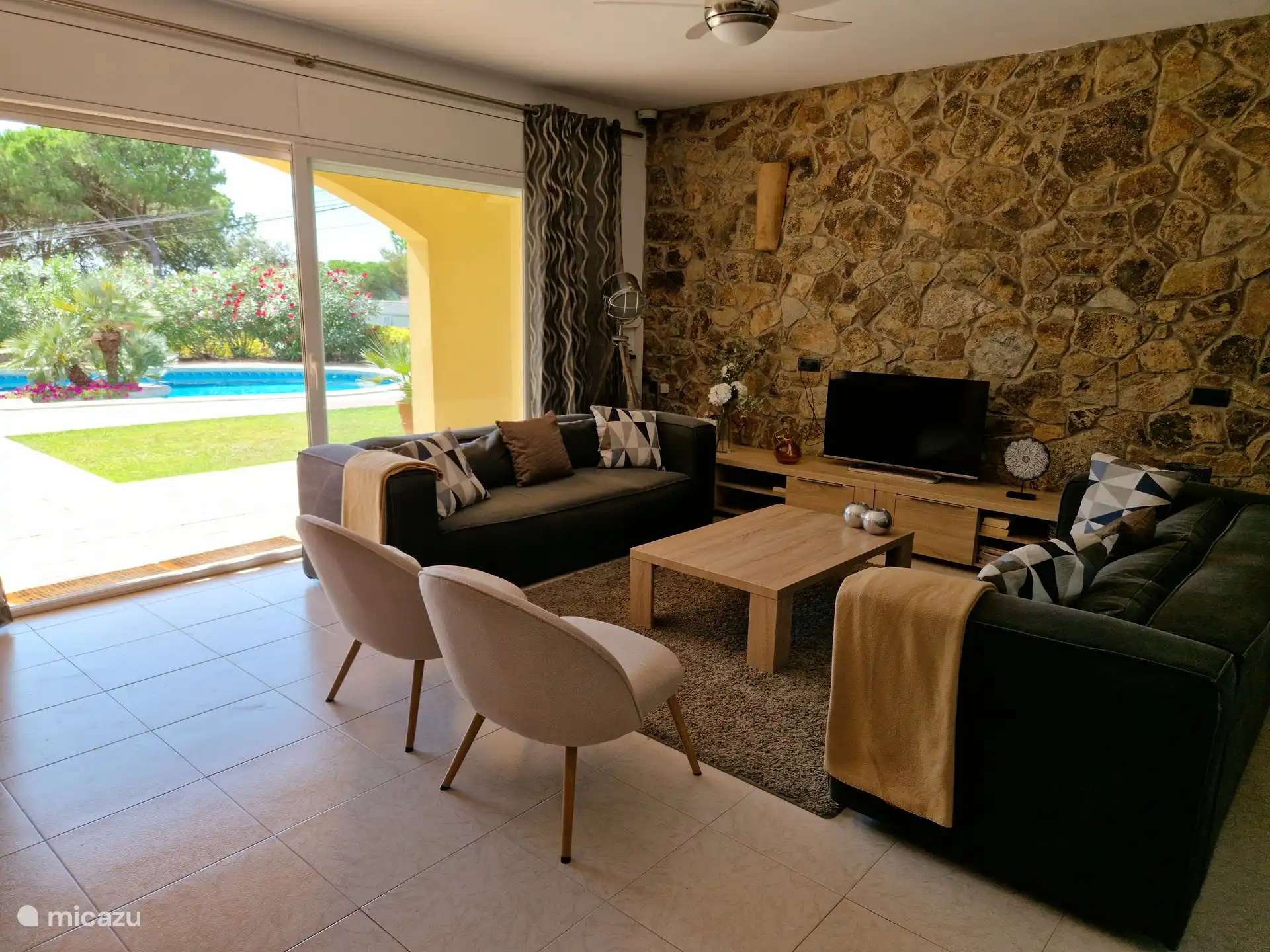 Blick aus dem Wohnzimmer