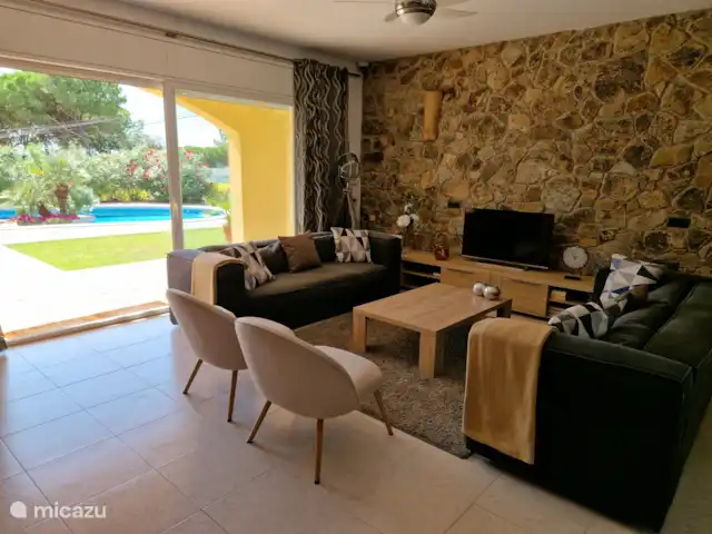 Maravilla Villa, Costa Brava, Luxe! huren in Spanje, Costa Brava, Macanet de la Selva - villa Zicht vanaf de huiskamer