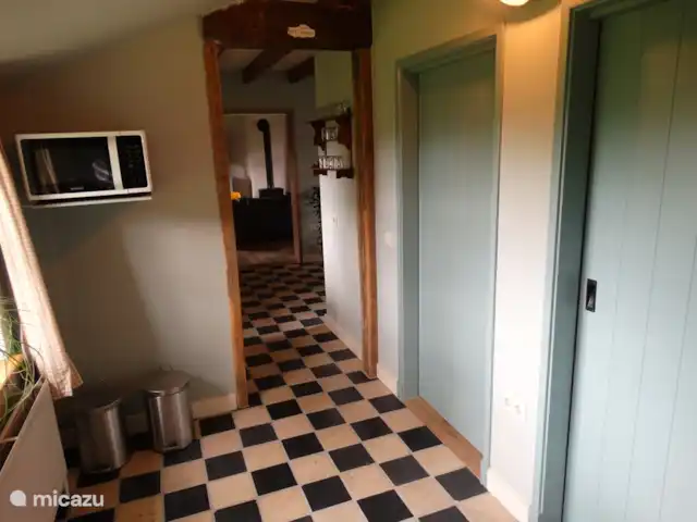 't Heeske huren in Nederland, Limburg, Sevenum - vakantiehuis Achterkeuken met toegang naar de twee slaapkamers en badkamer.