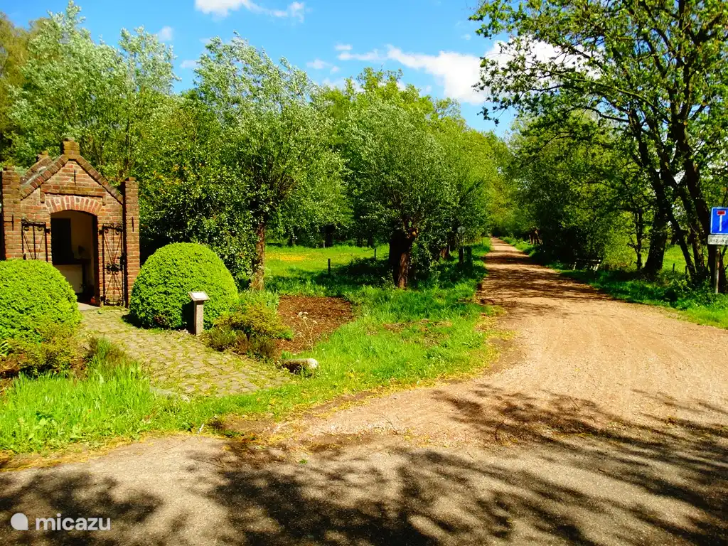 Lindersped.
Environs < 500 m de 't Heeske.