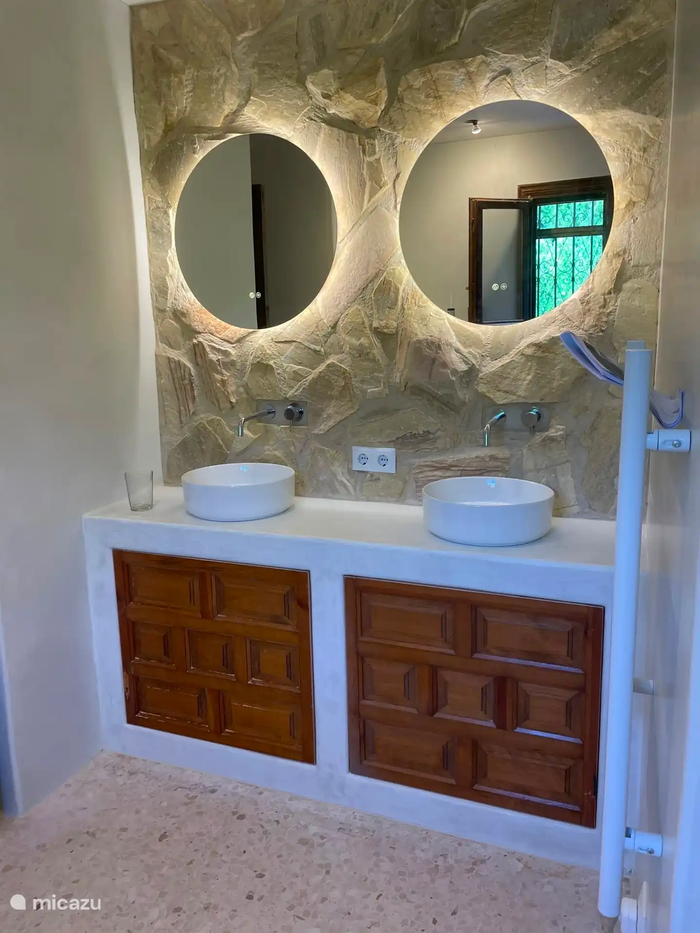 Salle de bain 1