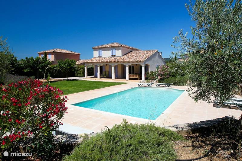 Vakantiehuis Frankrijk, Var, Nans-les-Pins Villa Provençaalse 6p. villa+prive zwembad