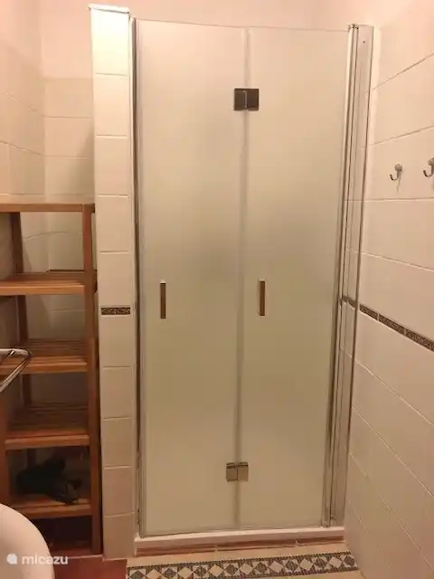 Salle de bain à l'étage