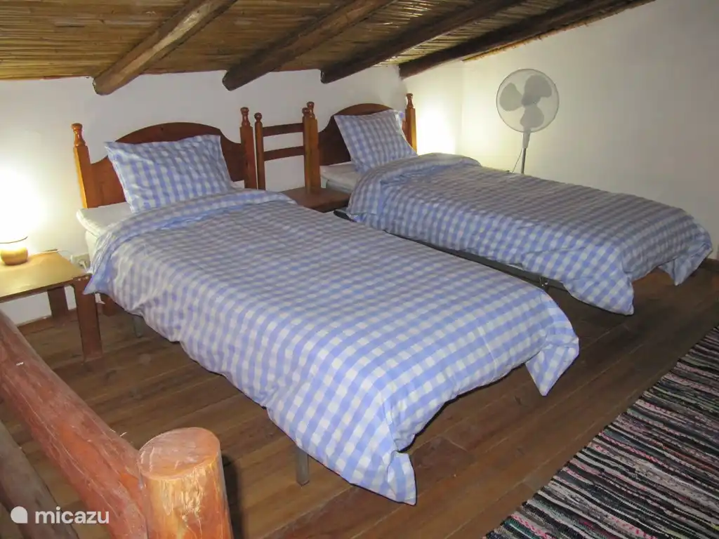 Bedroom2 mezzanine - Casa Verde