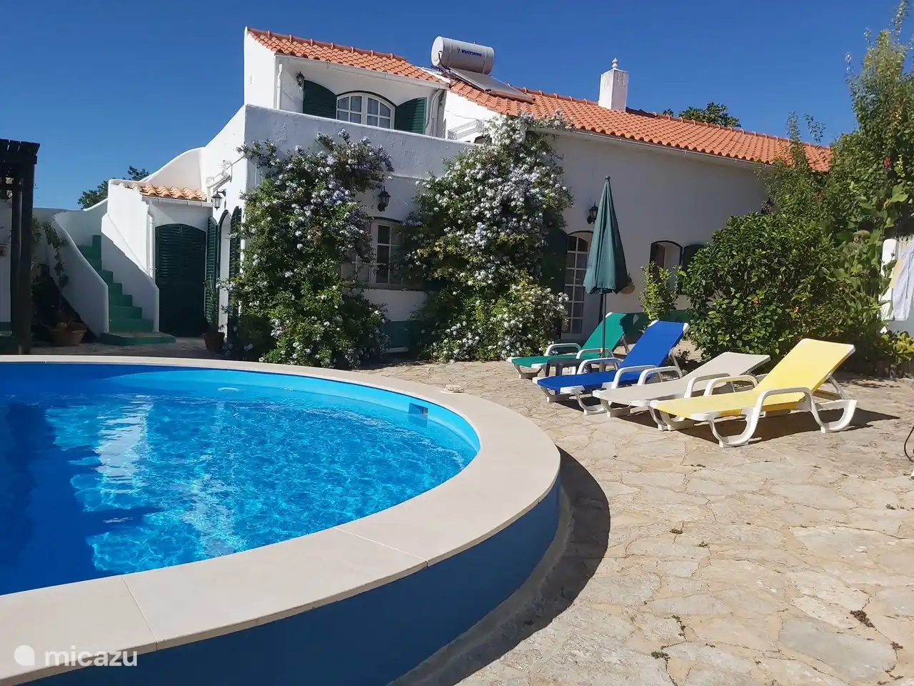 Casa Verde and swimming pool