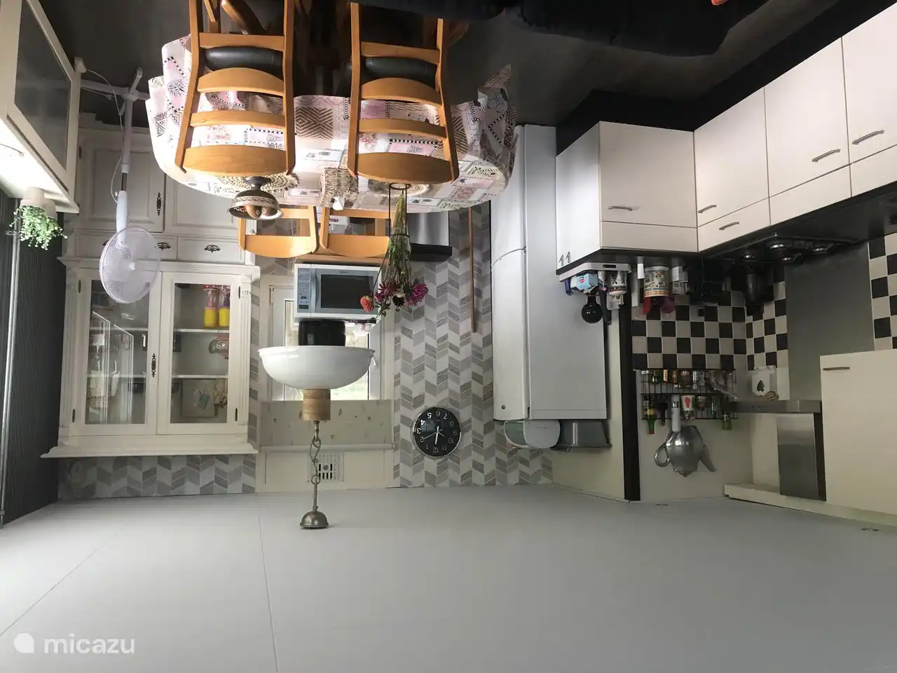 Küche und Essbereich