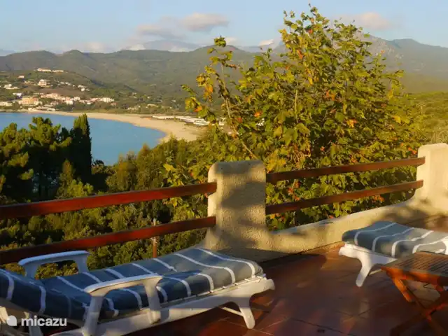 casa vacacional en Francia, Córcega, Calcatoggio – Villa Arbousier Calcatoggio Vista sobre el Golfe de Sagone desde la terraza superior