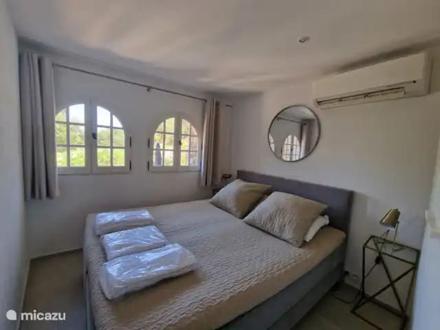 Hameau des Claudins n°16 La Mourre | France, Côte d'Azur, Le Plan-de-la-Tour - maison de vacances Chambre double