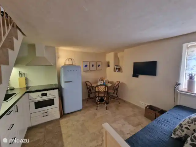 Hameau des Claudins No. 3 Vernet en Francia, Costa Azul, Le Plan-de-la-Tour - casa vacacional Sala de estar con TV y sofá cama