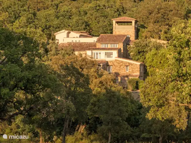 Hameau des Claudins No. 3 Vernet en Francia, Costa Azul, Le Plan-de-la-Tour - casa vacacional Hameau des Claudins en la naturaleza