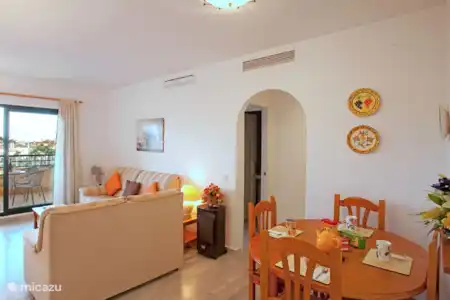 Vakantiehuis Spanje, Costa del Sol, Mijas Costa appartement Comfortable apartment Mijas Costa Woonkamer
