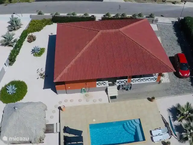 Casa Kontentu en Curazao, Bandabou (oeste), Fontein - casa vacacional Toma aérea de Casa Kontentu, especialmente de espaldas