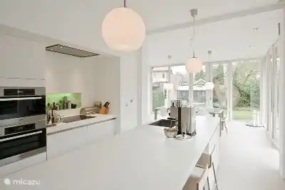 Küche (Dampf) Backofen, Mikrowelle, Geschirrspüler etc.