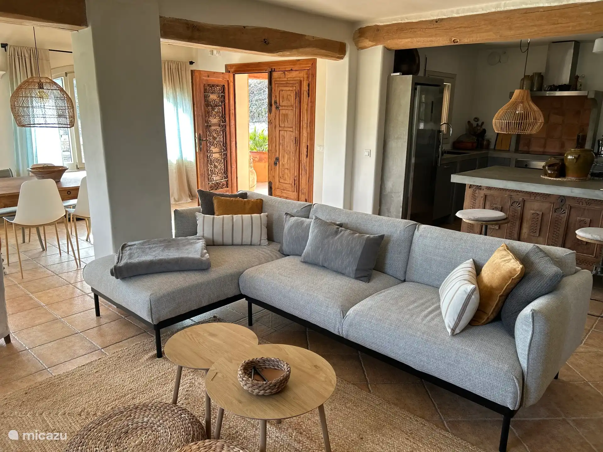 El salón de arriba.