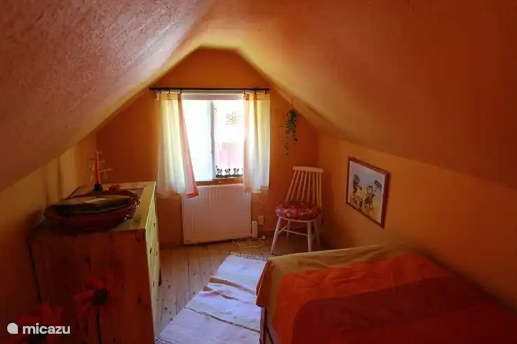 Bedroom 3, 1st floor