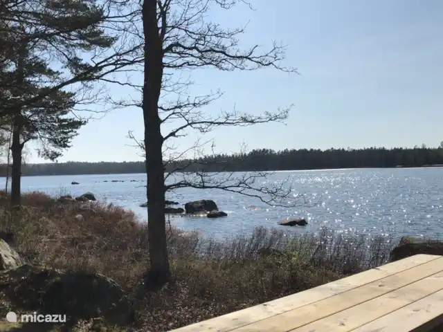 vakantiehuis huren in Zweden, Småland, Vägla (tussen Markaryd en Hallaryd) – Ellefors Svarta-meer, 10 minuten lopen van het huis.
