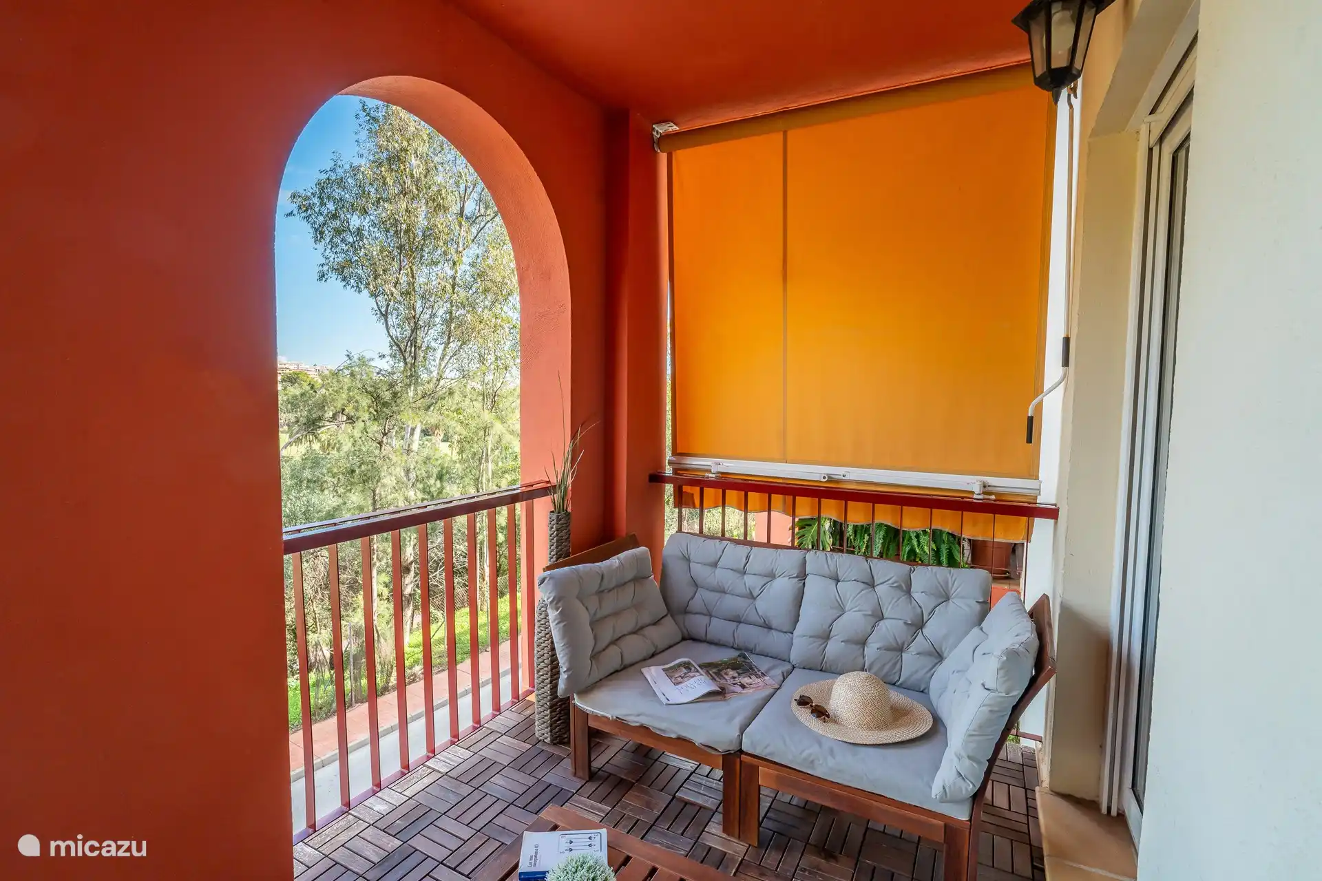 Private Terrasse mit einem ausgezeichneten Ort zum Entspannen.