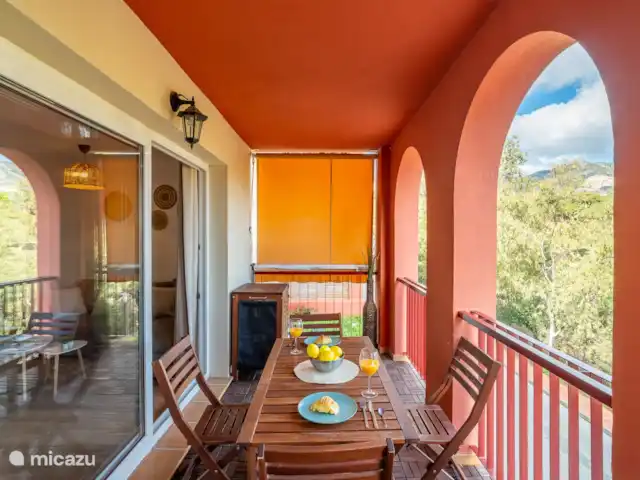 Casa Vela en España, Costa del Sol, Benalmádena - apartamento Casa Vela, situada en Torrequebrada, Benalmádena, frente al campo de golf y a 800 metros de la playa.