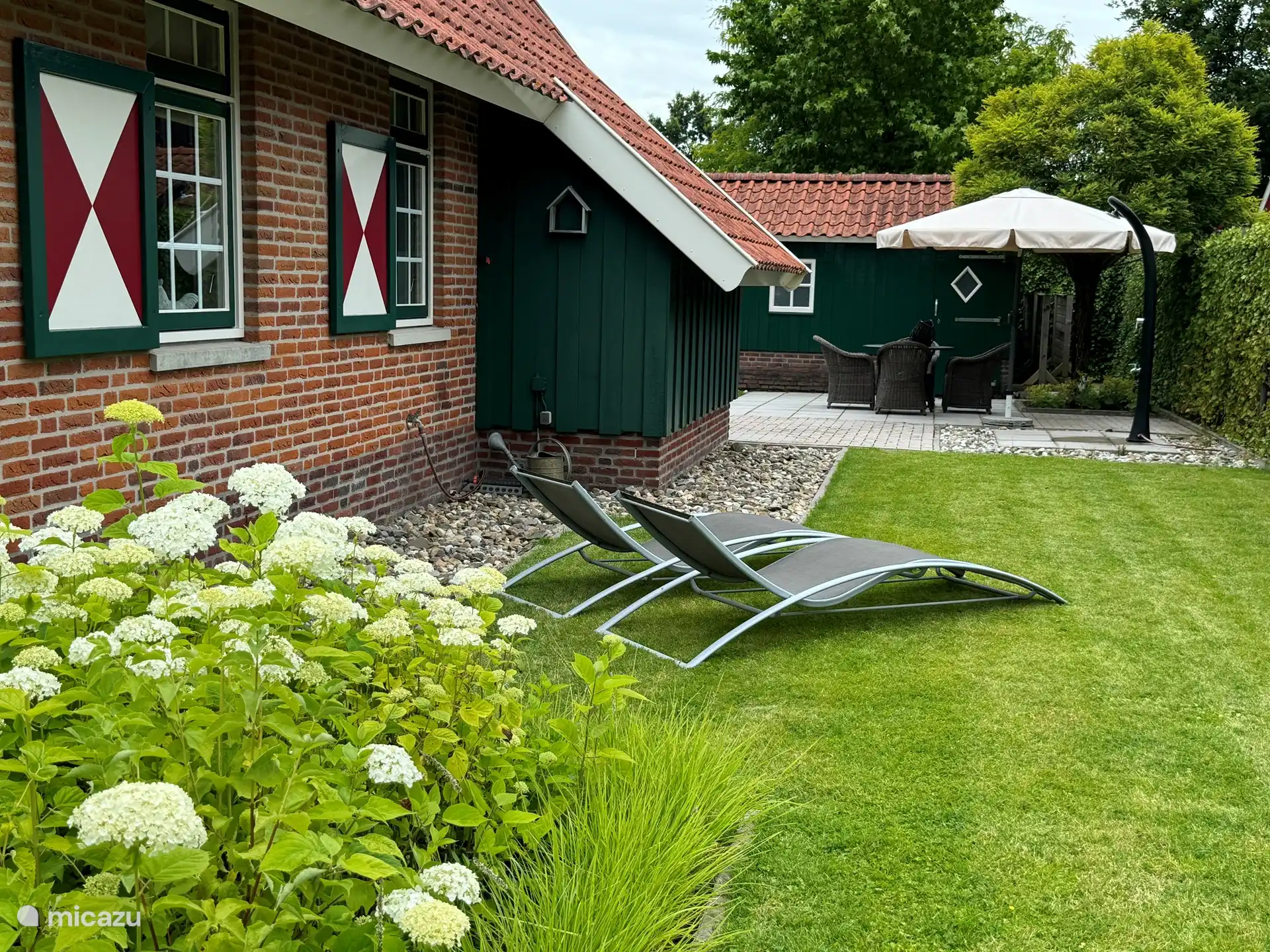 Vista lateral de la casa. 