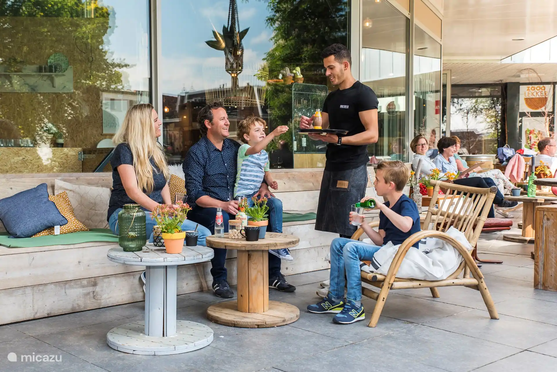 Ya sea en una ciudad acogedora, así como en la naturaleza o junto al agua, hay muchas oportunidades para disfrutar de todas las delicias que el Achterhoek tiene para ofrecer. 