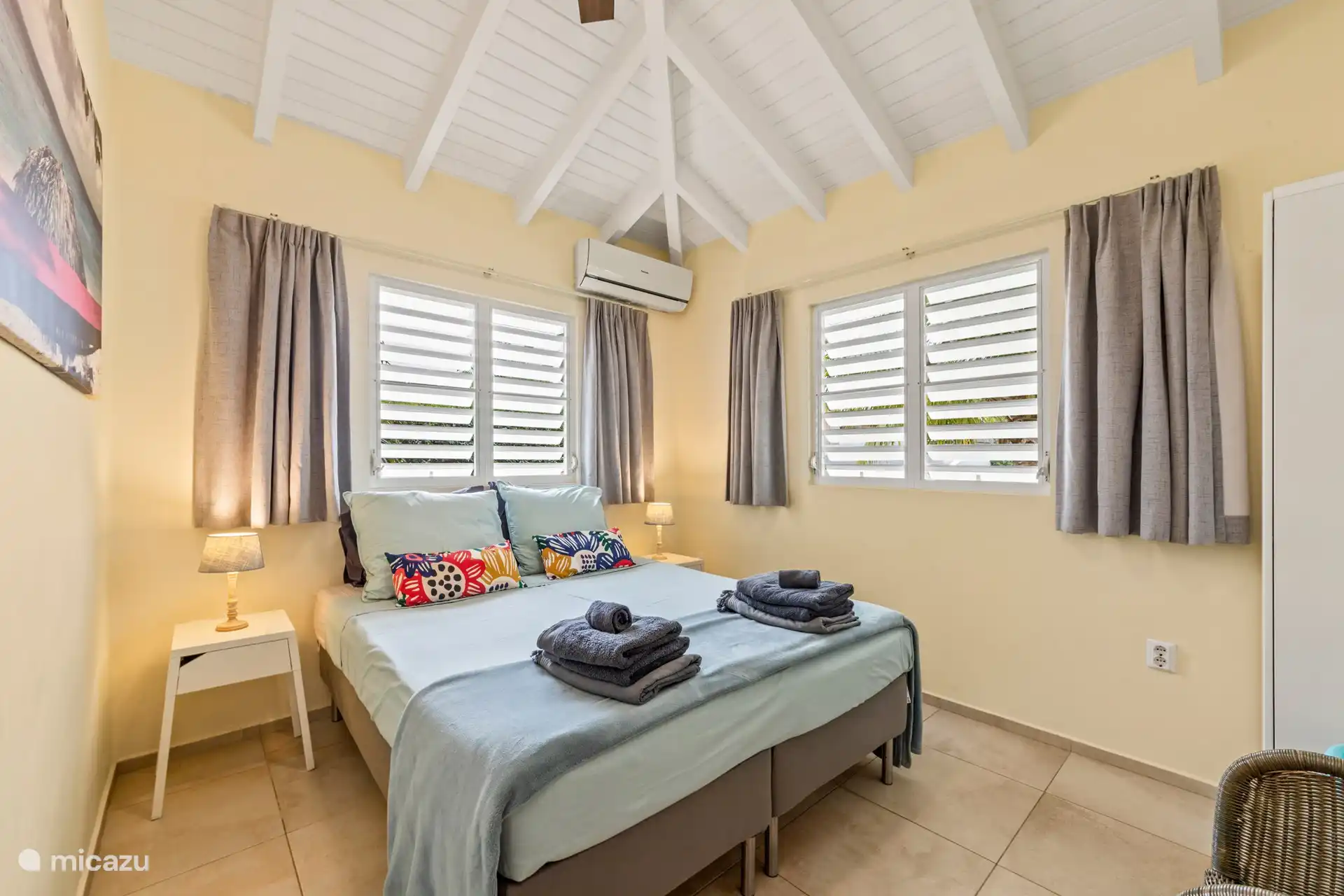 Bedroom 2 with air conditioning