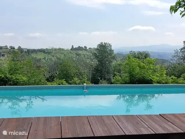 Casa Caroline: 1e verd.+ ruim balkon huren in Italië, Piëmont, Ovada - appartement Uitzicht vanaf het zwembad