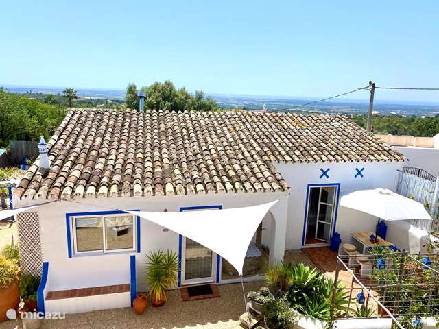 Holiday home in Portugal, Algarve, Corotelo - Bordeira - holiday house Casa da Aldeia / vila Primaveira