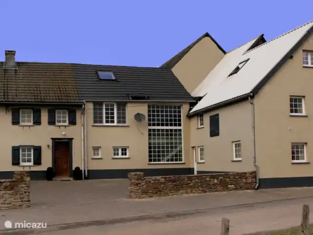 La hacienda en Bélgica, Ardenas, Büllingen - casa de campo hacienda