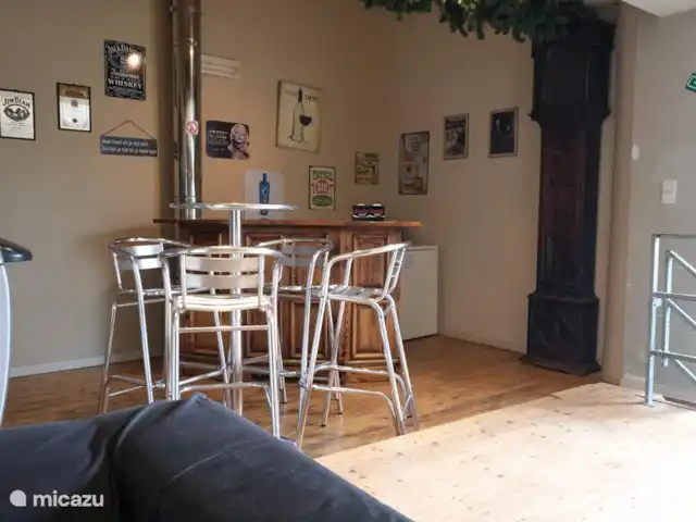 La hacienda en Bélgica, Ardenas, Büllingen - casa de campo cueva de los hombres