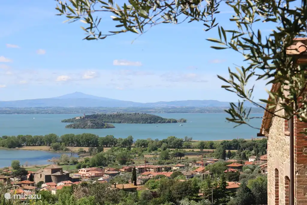 Casa Cappuccini, Trasimeno Lake