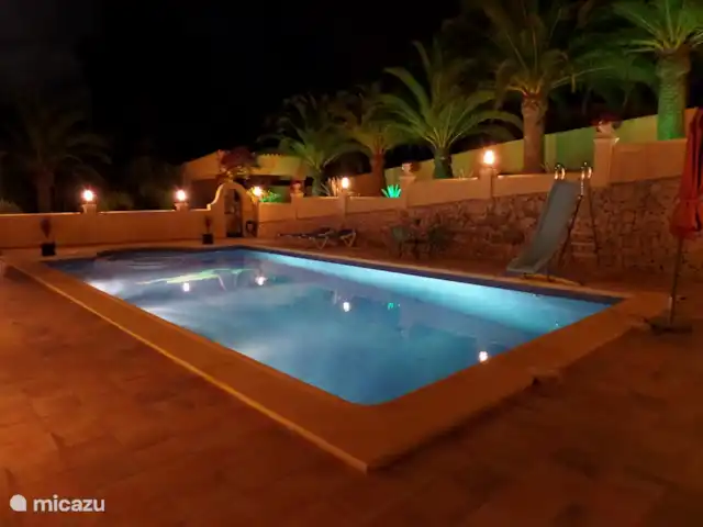 Villa Senomar appartement Picasso huren in Spanje, Costa Blanca, Benissa - vakantiehuis Zwembad bij avond