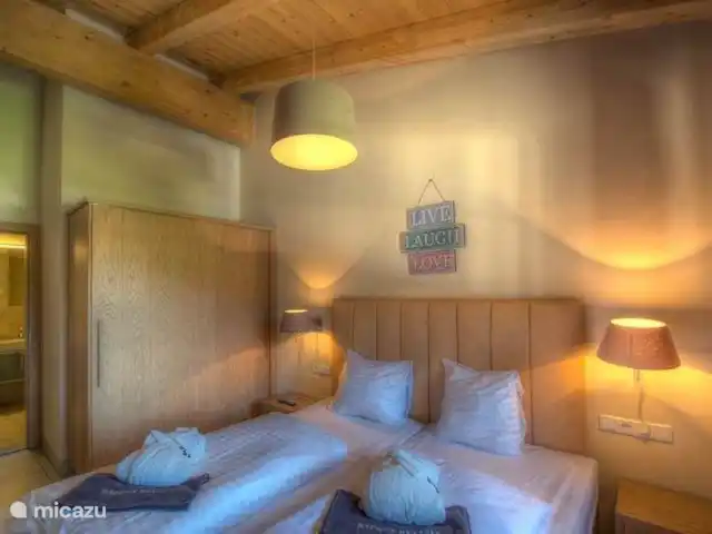 appartement huren in Oostenrijk, Salzburgerland, Kaprun – Kaprun Mountain Resort TopC27 Ouder slaapkamer Kaprun Mountain Resort TopC27 bij Kaprun Rentals