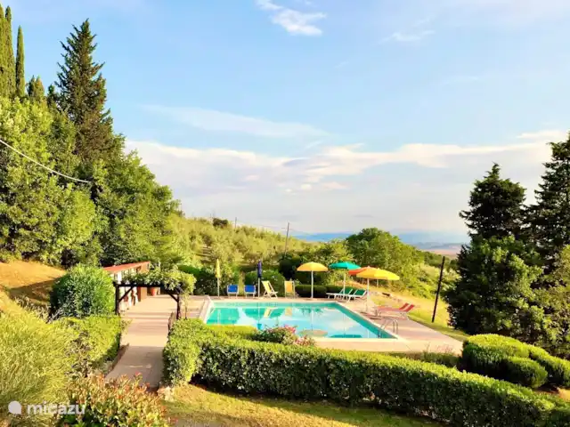 Location de Vacances Italie, Toscane, Montecatini Val Di Cecina, appartement - CERVO-2 Piscine avec terrasse