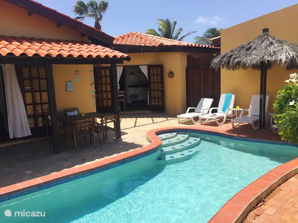 Rent Aruba Villa with pool near beach in Westpunt, North. Micazu