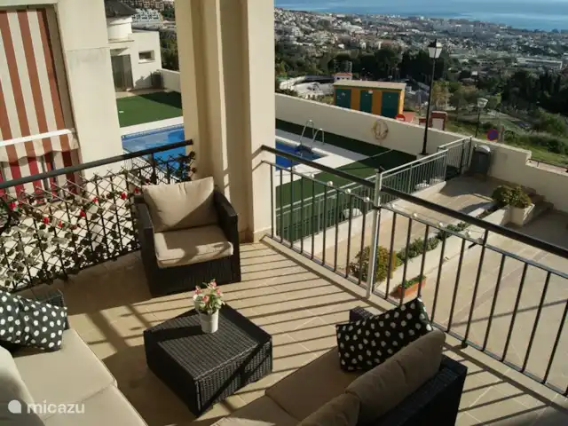 Casa JoCa huren in Spanje, Costa del Sol, Benalmádena - appartement Zicht op zwembad vanaf balkon
