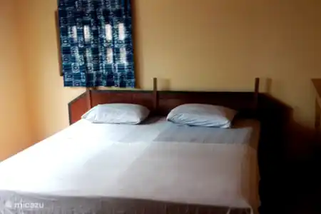 Vacation rental Ghana – holiday house Ayikoo Beach House bedroom