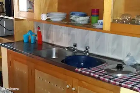 Vacation rental Ghana – holiday house Ayikoo Beach House Kitchen