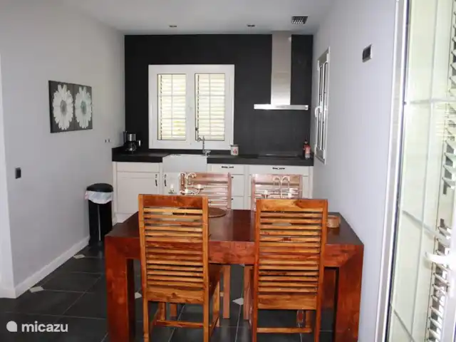 Manzanas de Naranja | Espagne, Costa Blanca, Pego - appartement Table à manger et cuisine