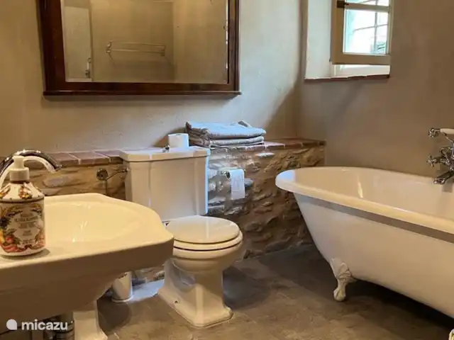 Il Mulino | Italie, Toscane, Lucca - moulin Parterre: salle de bain 'Enrico'
