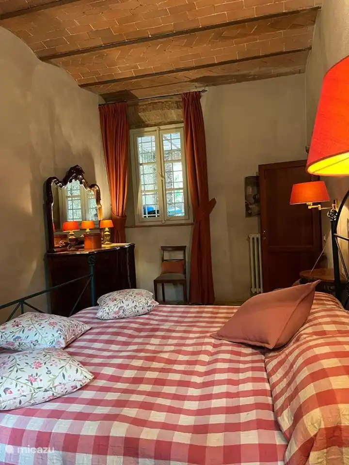 Parterre: Schlafzimmer „Enrico“