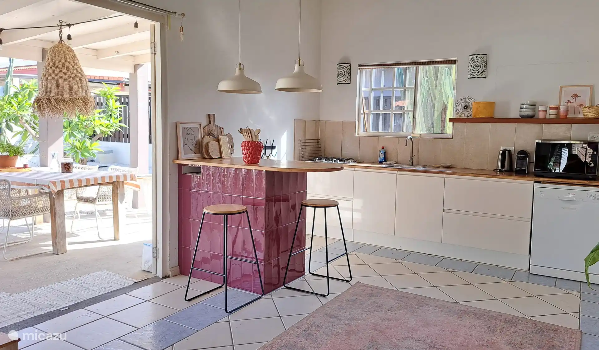 Cuisine ouverte avec bar