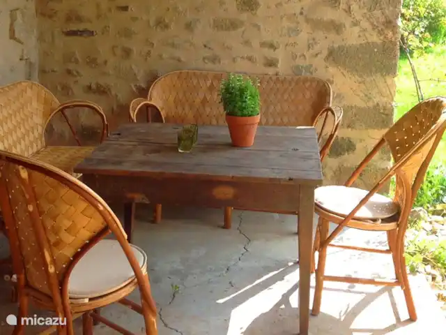 Domaine Charente - Gite Cardabelle en Francia, Charente, Mazières - casa vacacional Terraza propia