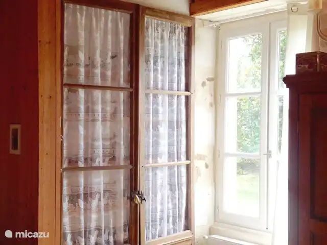 Domaine Charente - Gite Cardabelle en Francia, Charente, Mazières - casa vacacional el gabinete de porcelana