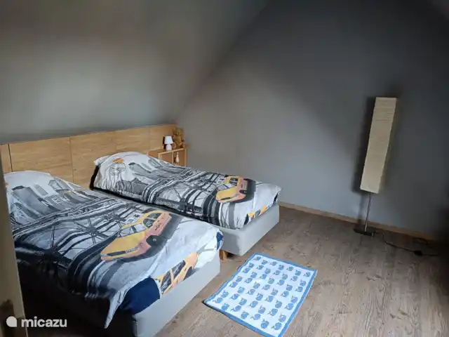 appartement huren in België, West-Vlaanderen, Brugge – Het Veldzicht Afzonderlijke slaapkamer. Bedden kunnen tegen elkaar worden geplaatst en de ruimte is afgesloten met een deur.