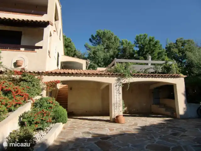 Villa Belle Louve | France, Côte d'Azur, Rayol-Canadel-sur-Mer - villa carport